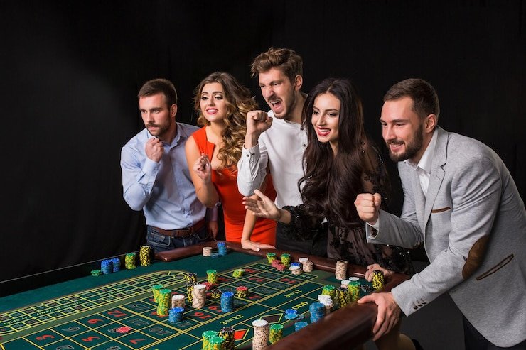 Meja Blackjack Meja blackjack live dengan dealer, pemain, dan antarmuka taruhan